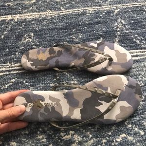 Yosi Samra Blue Camo Flip Flops